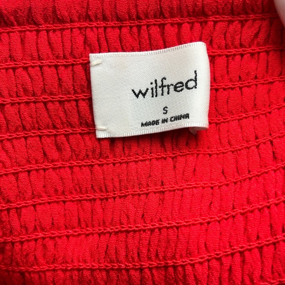 Aritzia Wilfred smocked crop top - Picture 2 of 2